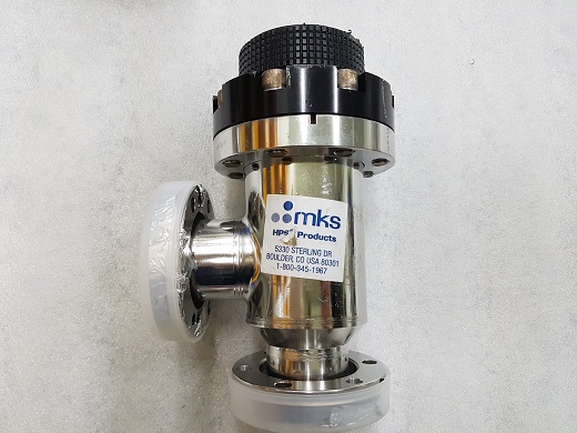 UHV-40-ACC-EAVM MKS Manua...